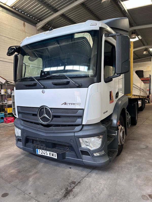 Mercedes Actros 1846